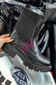 Čierne členkové čižmy MERYS+