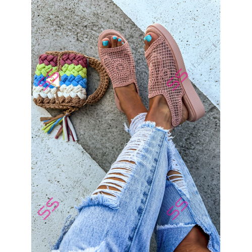 Vyšívané sieťované sandále AURORA-