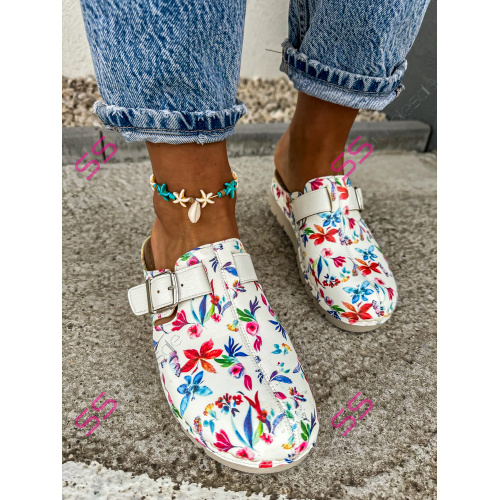 Vzorované zdravotnícke šľapky CAMELLIA-