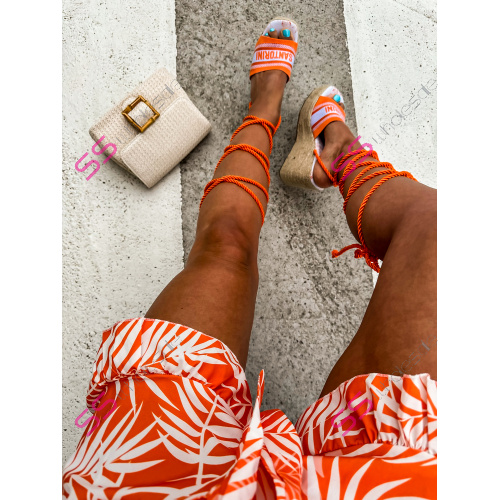 Platformové sandále na viazanie CRISTINA-