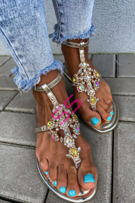 Zlaté sandále zdobené kamienkami PENNY+