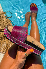 Šľapky zdobené kamienkami KAROLINE+