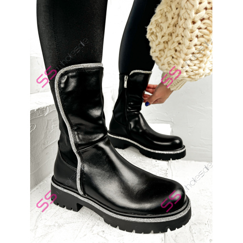 Členkové čižmy so striebornou ozdobou MADINA-