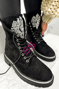 Semišové šnúrovacie čižmy zdobené kamienkami RYLEE+