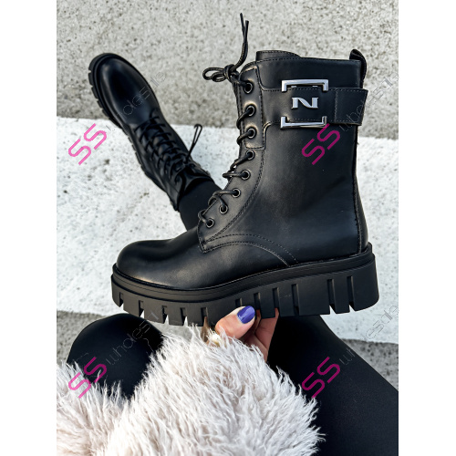 Šnúrovacie čižmy s ozdobou JESSE-