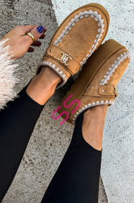 Teplé semišové topánky so zlatou ozdobou HADILA+