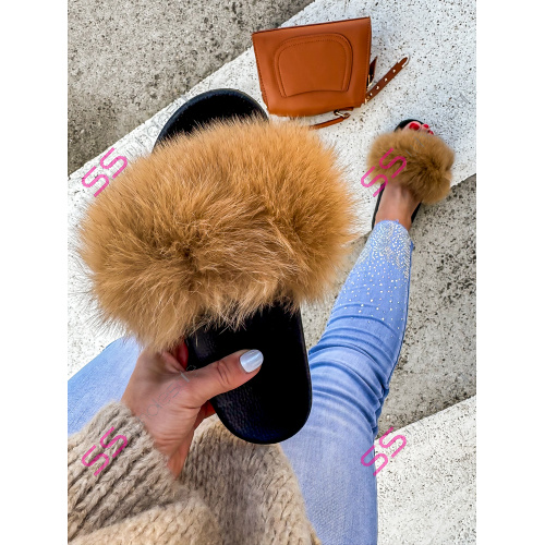 Chlpaté dámske šľapky ROMILA-