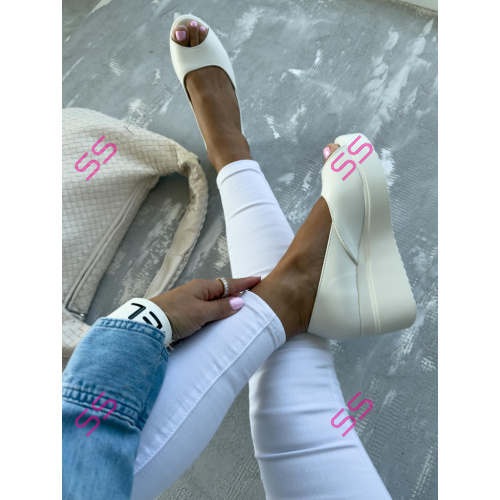 Biele sandále na platforme SALOME-