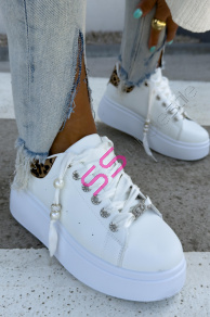 Platformové tenisky zdobené kamienkami ZELINA