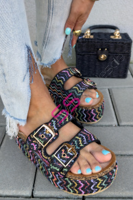 Vzorované šľapky na platforme DATOLA