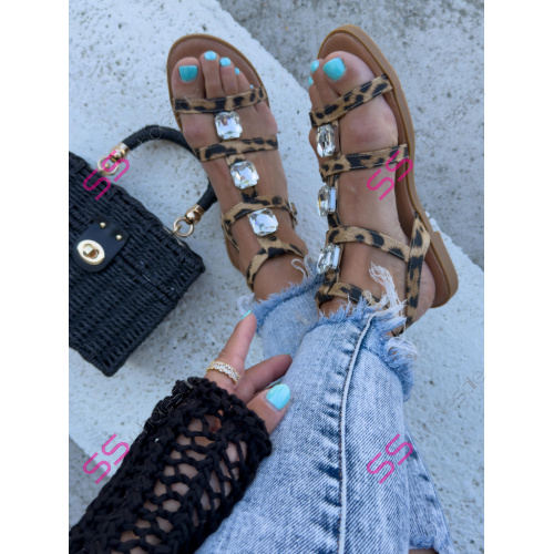 Leopardie sandále zdobené kamienkami KENDALL-