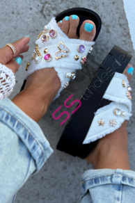 Denim šľapky zdobené kamienkami COLLINS-