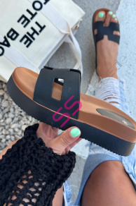 Čierne platformové šľapky LUNNA-