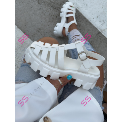 Biele platformové sandále HERMA-