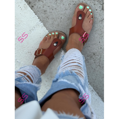 Dámske šľapky so zlatou ozdobou PAULINA-