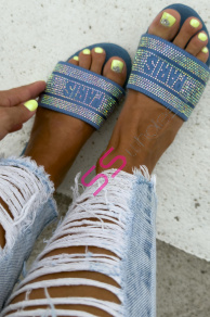 Šľapky zdobené kamienkami DETTY-