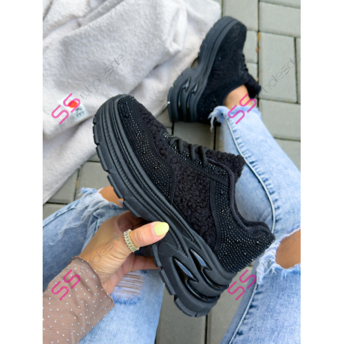 Platformové teddy tenisky zdobené kamienkami MARGOT