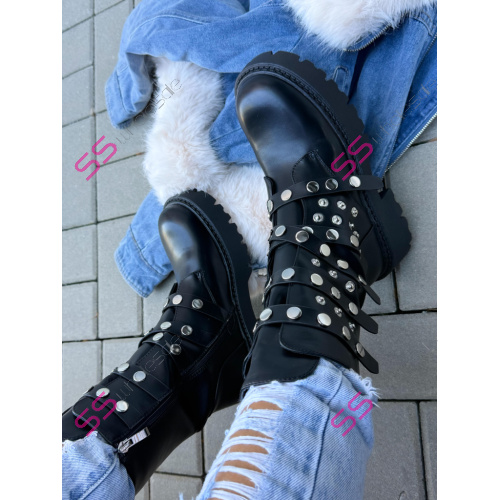 Členkové čižmy so striebornými ozdobami ELLITA+