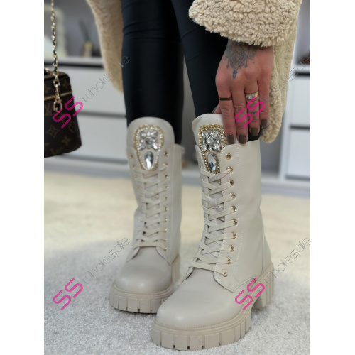 Šnúrovacie čižmy so zlatou ozdobou LOREN