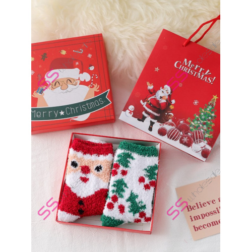 Vianočné ponožky v darčekovej krabičke s darčekovou taškou