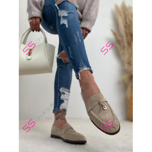 Mokasíny so zlatou ozdobou WRENA