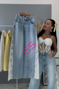 Vysokopásové wide leg rifle zdobené kamienkami a čipkou