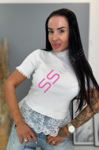 Vrúbkovaný pulóver s ozdobnou čipkou VELETA