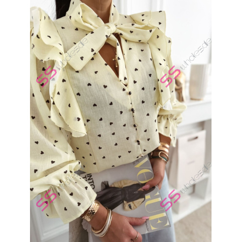 Blúzka so volánmi na ramenách CAROLINE