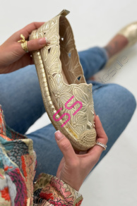 Vyšívané dámske mokasíny FLORA